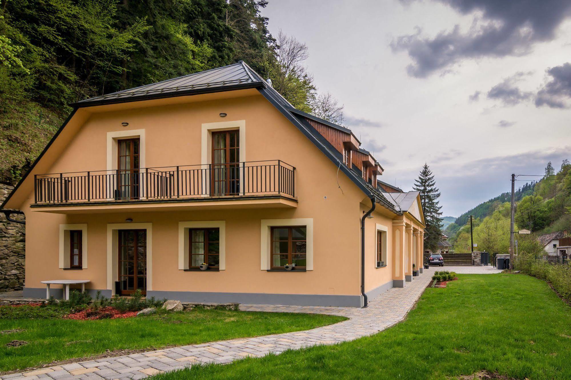 Apartmany Weissov Dom Banská Štiavnica Екстериор снимка