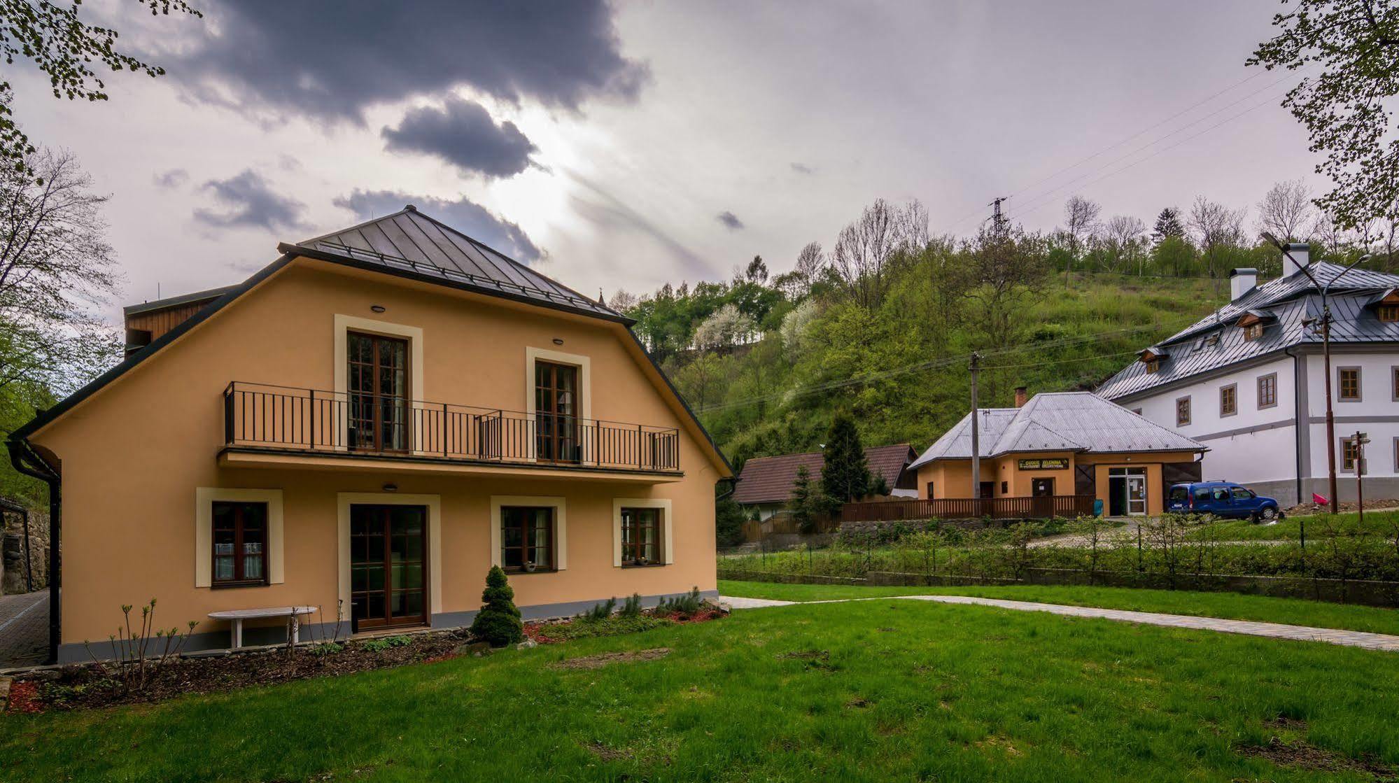 Apartmany Weissov Dom Banská Štiavnica Екстериор снимка