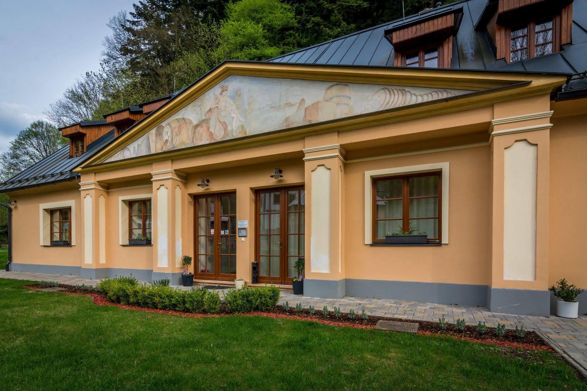 Apartmany Weissov Dom Banská Štiavnica Екстериор снимка